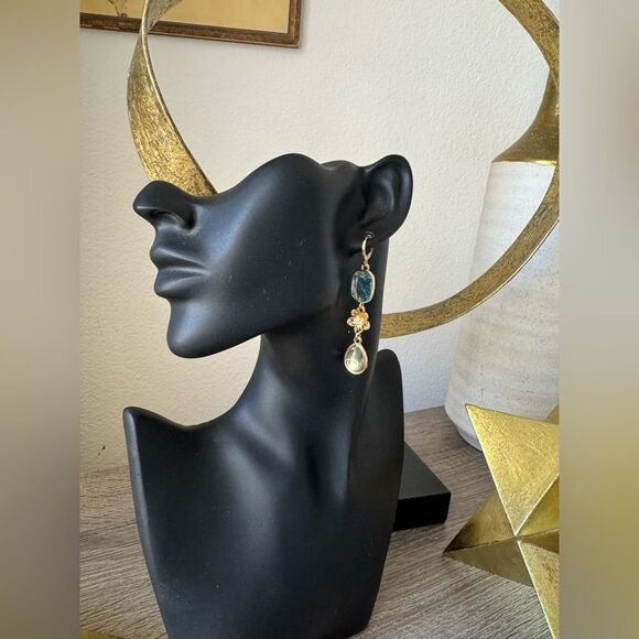 Elegant Blue Floral Drop Earrings A1485 - Picture 4 of 5